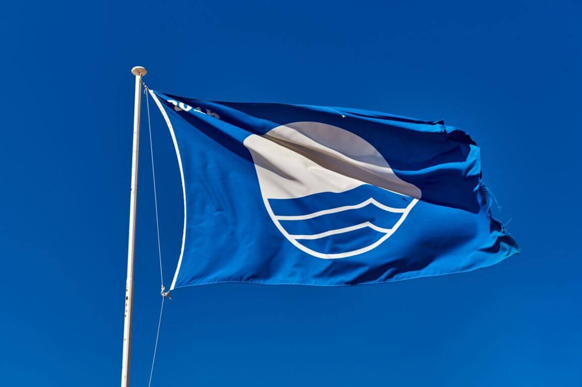 Blue Flag Beaches in the Algarve A Complete Overview (2023)